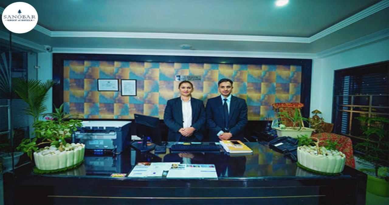 Hotel White Grand Shimla - In City Centre - A Centrally Ac Hotel Ngoại thất bức ảnh
