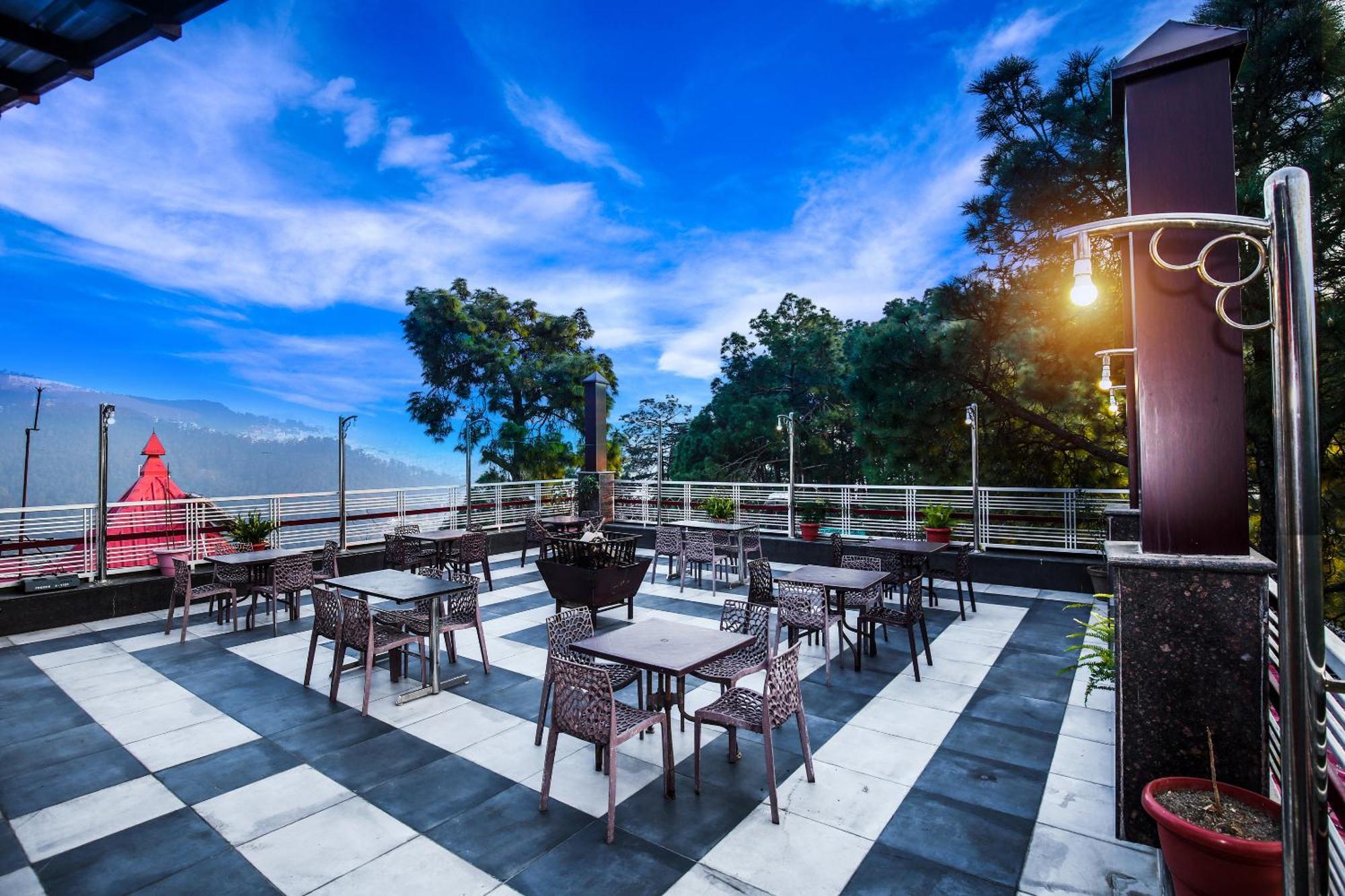 Hotel White Grand Shimla - In City Centre - A Centrally Ac Hotel Ngoại thất bức ảnh