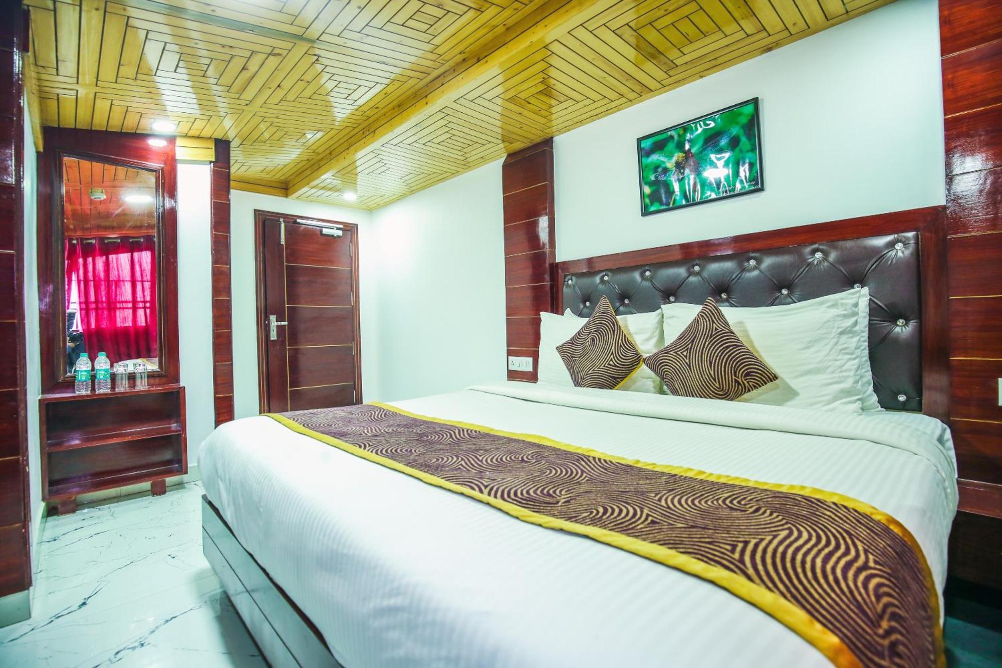 Hotel White Grand Shimla - In City Centre - A Centrally Ac Hotel Ngoại thất bức ảnh