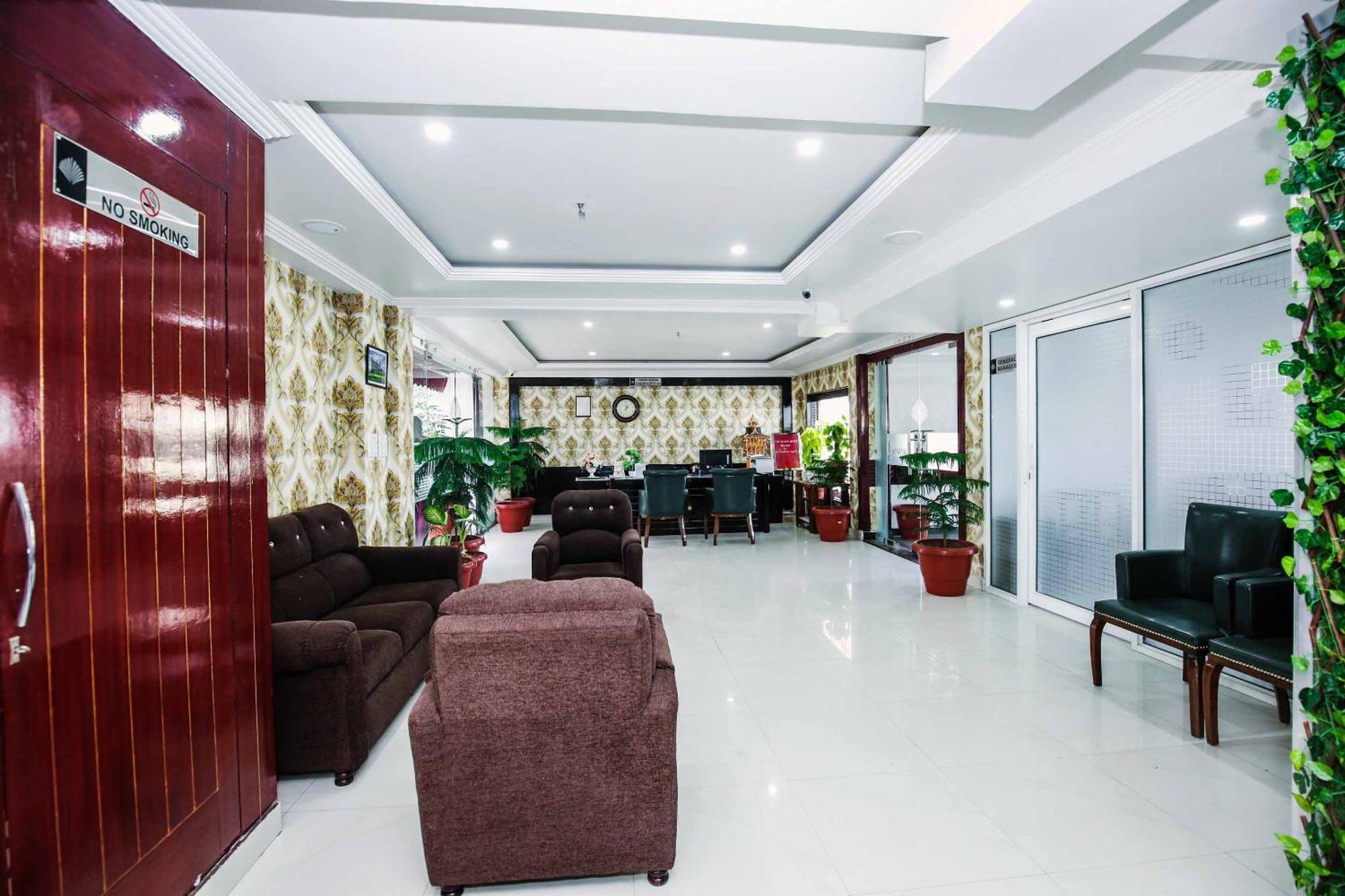 Hotel White Grand Shimla - In City Centre - A Centrally Ac Hotel Ngoại thất bức ảnh