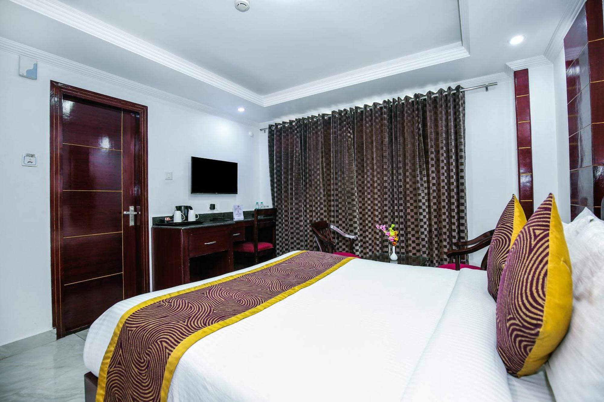 Hotel White Grand Shimla - In City Centre - A Centrally Ac Hotel Ngoại thất bức ảnh